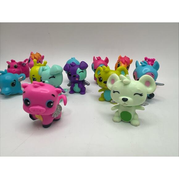 Lot of 16 Assorted Hatchimals Colleggtibles Figures - Picture 2 of 5